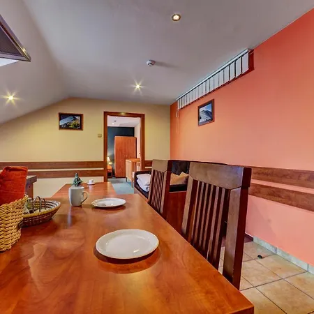 Lägenhet Apartmanovy Dom Slniecko Žiar