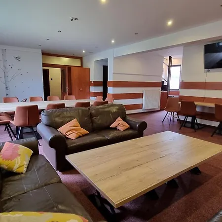 Apartmanovy Dom Slniecko 아파트 Žiar